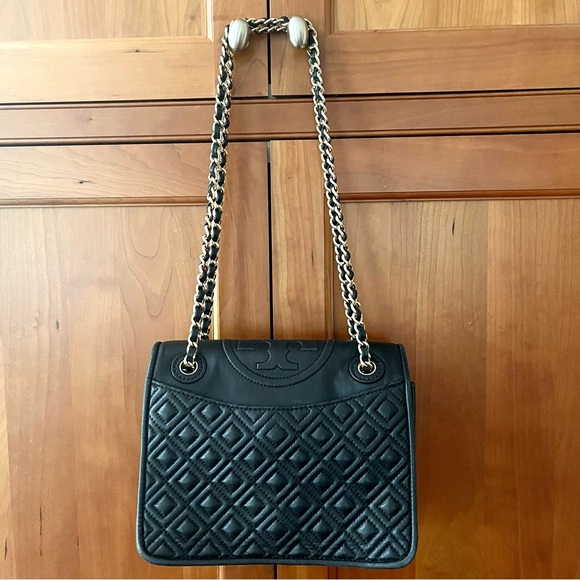 Tory Burch Leather Fleming Medium Shoulder Bag - Picture 4 of 15